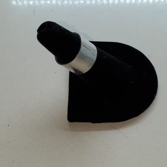 STERLING SILVER WIDE BAND RING - Picture 2 of 2